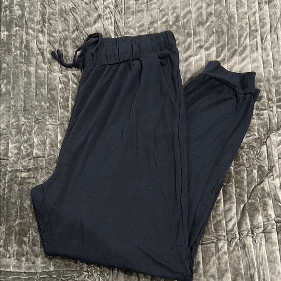 Black Lounge Set - Picture 3 of 13